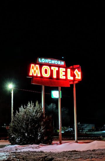 Enjoy a relaxing stay at Budget Host Longhorn Motel near Byers, CO
